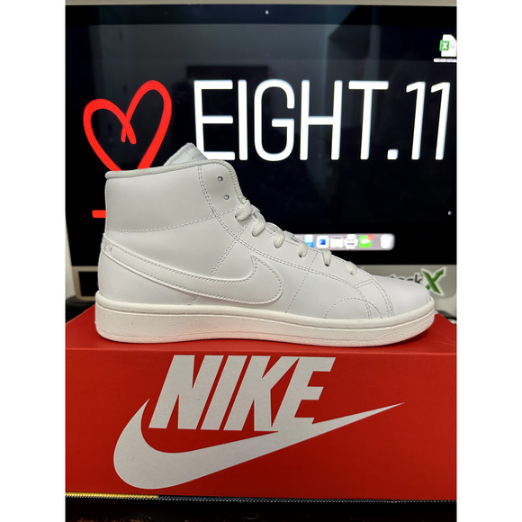 NEW WMNS SZ 10.5 Nike Women's Court Royale 2 Mid TRIPLE WHITE CT1725-100 - Picture 2 of 6